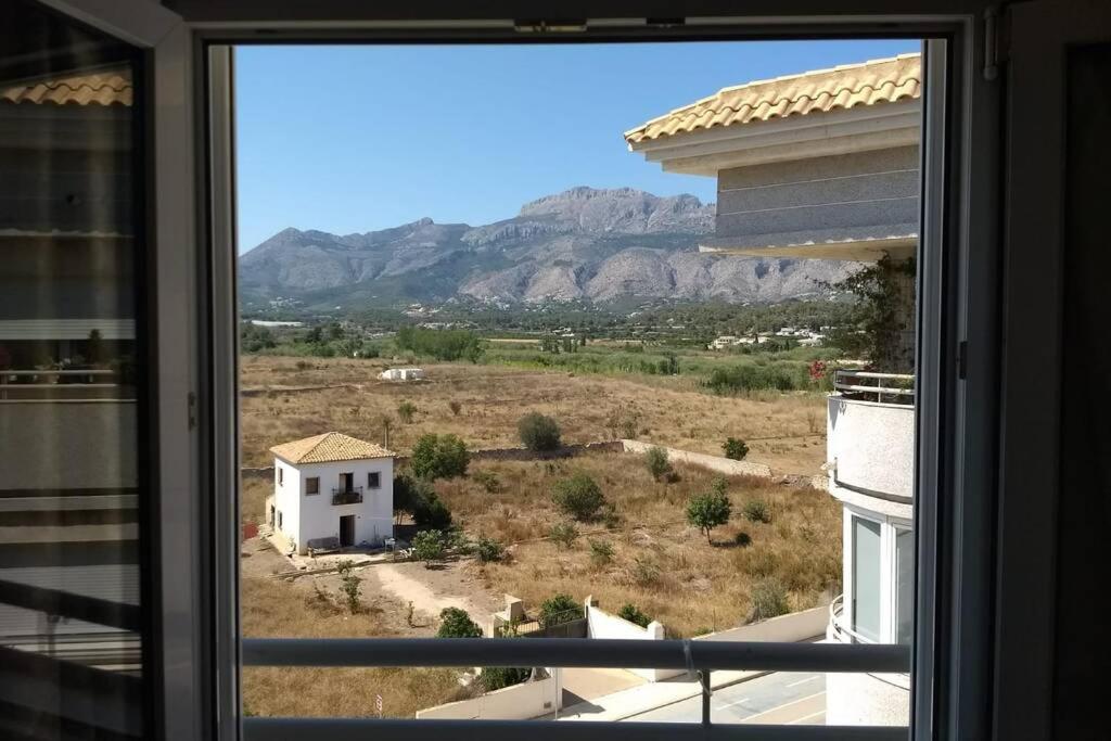Bright & Spacious Apt - Panoramic Views! Apartment Алтеа Екстериор снимка